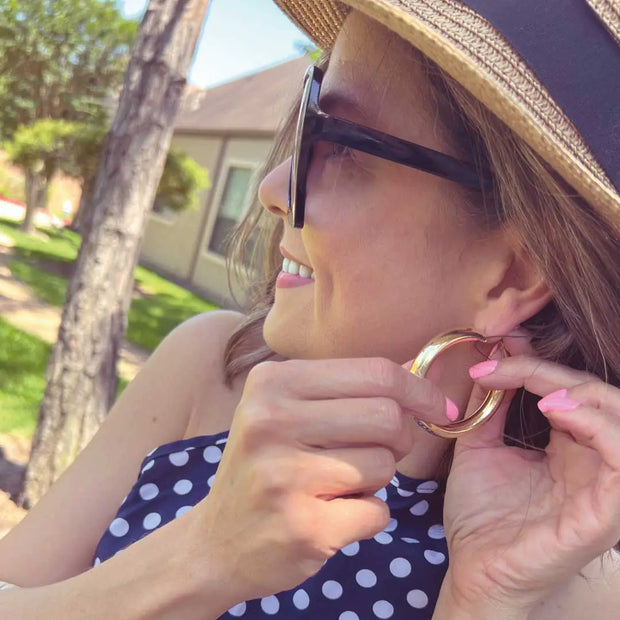 Elegant Aura Gold Earrings
