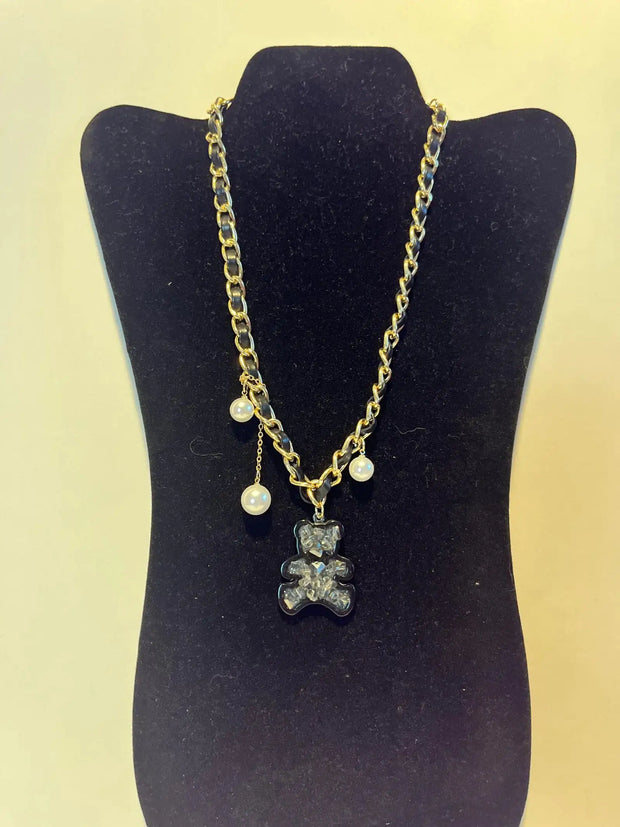 gold pendant necklace for women