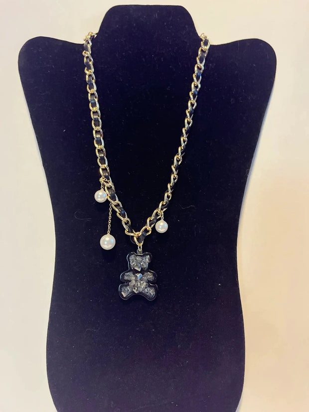 gold pendant necklace for women